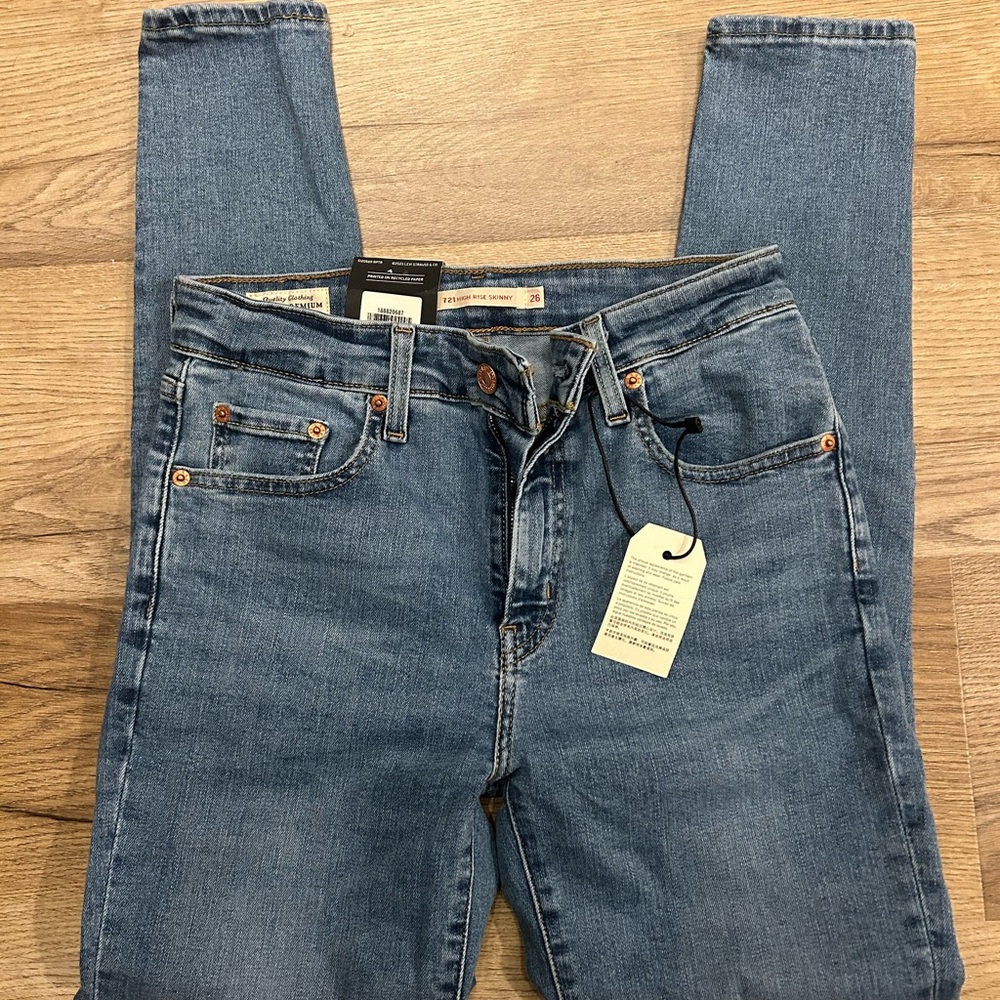 Levi’s High Rise Skinny